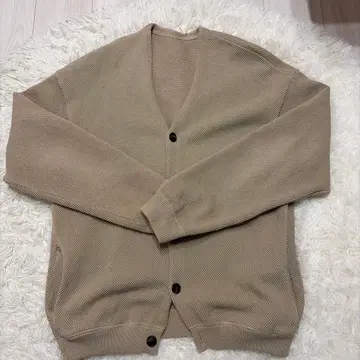 crepuscule 크렙스큐어 모스스티치V넥가디건 사이즈1