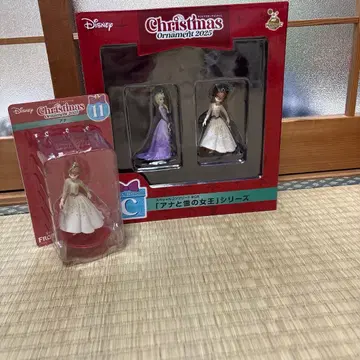 Disney 크리스마스 오너먼트 2025 안나