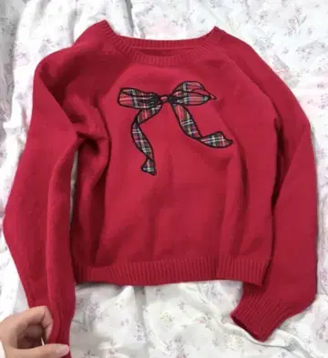 레드 리본 크롭 니트