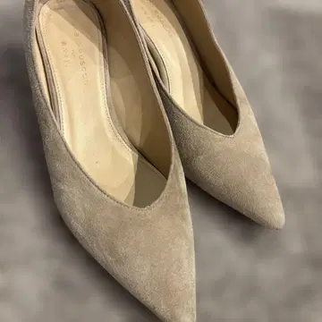 파비오 루스코니 FOR ANAYI 베이지 와이드 힐 펌프스 36