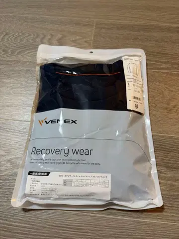 베네쿠스 롱 슬리브 크루넥