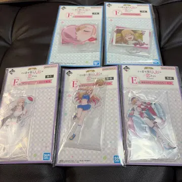 제일복권 그 비스크돌은 사랑을 한다 E상, F상 아크릴 스탠드 세트