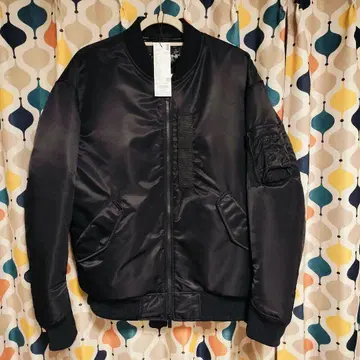 UNIQLO +J 블랙 L MA-1 하이브리드 다운 오버사이즈