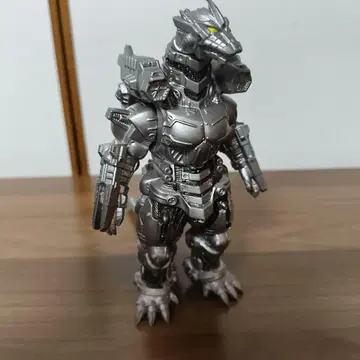 메카고질라 실버 가동식 피규어