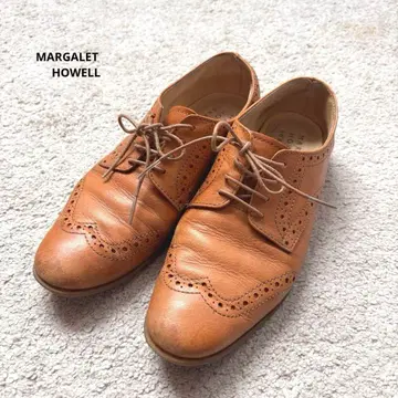 마가렛호웰 레이스업 슈즈 카멜 브라운 끈