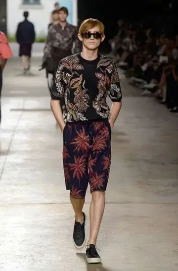 명작 DRIES VAN NOTEN 16SS 금실 썸머 니트 하프 팬츠