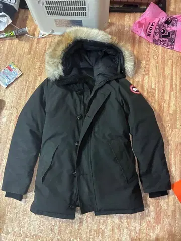 Canada Goose 다운 자켓 블랙