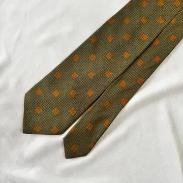 Emporio Armani 실크 넥타이 올리브 그린