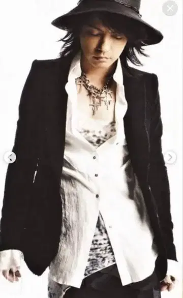 LGB jacket hyde 착용