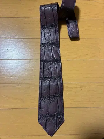 HOMMON HAKATA 퍼플 가죽 넥타이