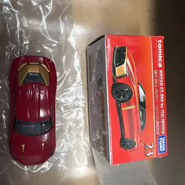 토미카 Nissan GT-R 이타르 디자인 초회 한정판