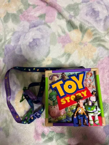 토이 스토리 그림책과 피규어 세트