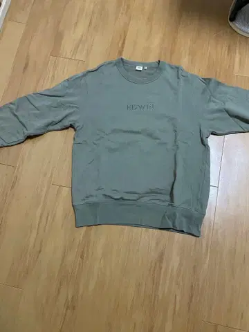 EDWIN 그린 M 사이즈 맨투맨