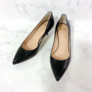 BALLY 발리 블랙 가죽 스틸레토 펌프스 22.5
