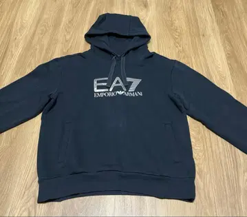EA7 엠포리오 아르마니 블랙 후드티