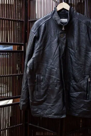 MONTES / leather jacket