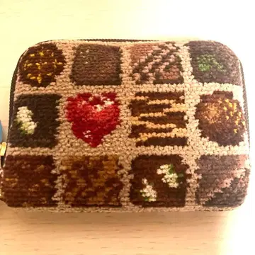 새상품 페이 쇼콜라 라운드 지퍼 지갑 카드 케이스