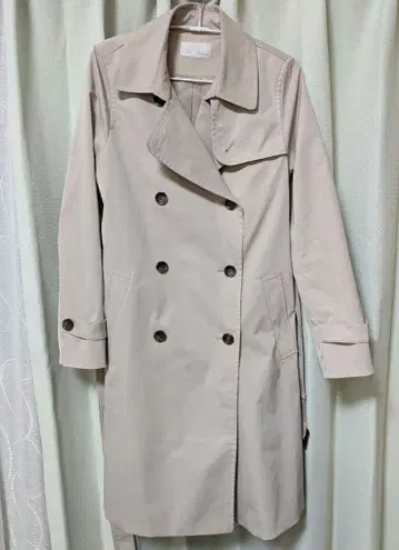 index 베이지 트렌치코트