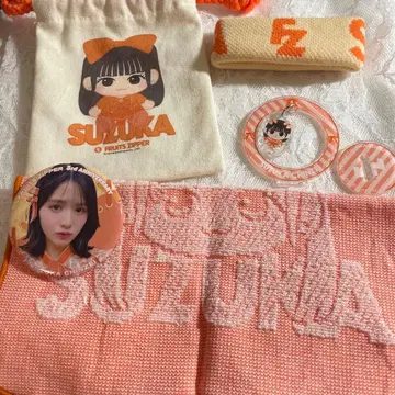 FRUITS ZIPPER 진세이 스즈카 가챠 캔뱃지 복조리 리스트 밴드
