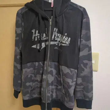 하이 스타일 카모 패턴 프론트 지퍼 후드티