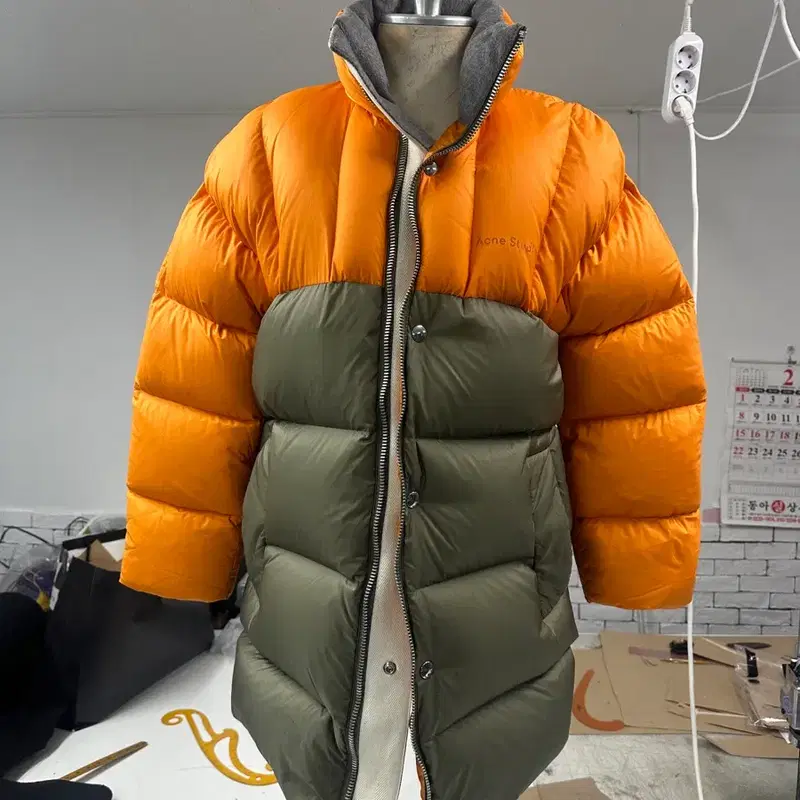 아크네패딩