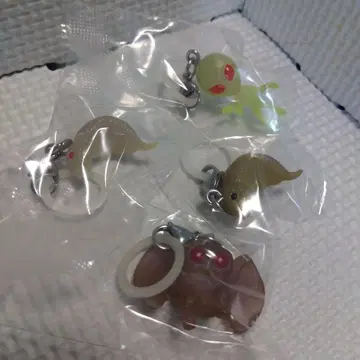 UMA 메지루시 액세서리 그레이 B, 모스맨, 츠치노코 A, 츠치노코 B