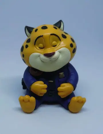 주토피아 어깨 쿵 Fig 크로우하우저