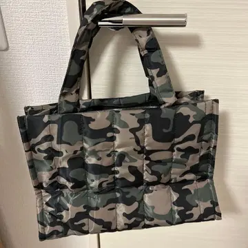 카모 패턴 나일론 소재 토트백