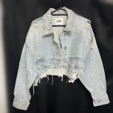 ZARA 데미지 가공 크롭 데님 자켓