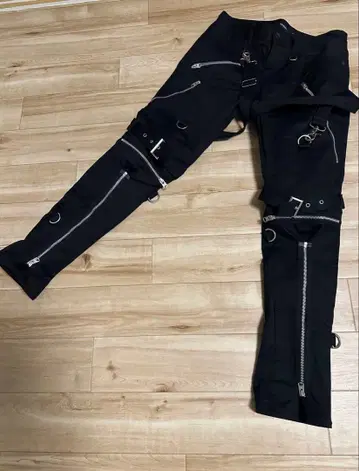 NOVESSEL 스키니 블랙 팬츠 새상품급 지뢰계 락