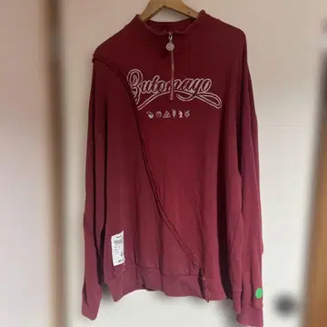 ZUTOMAYO 하프 지퍼 맨투맨 계속 한밤중이면 좋을 텐데. 밴딩