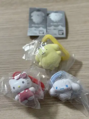 산리오 컬러풀 카라비너 마스코트 참 키티 시나모롤 포무포무