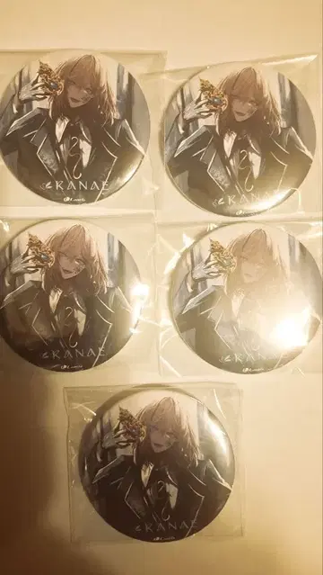 니지산지 카나데 아이 캔뱃지 특전