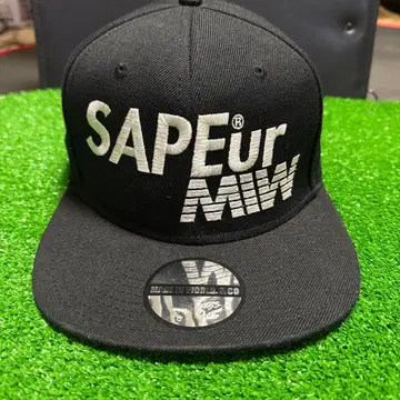 SAPEur x MIW MAID IN WORLD 스냅백 캡