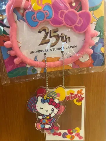 USJ 한정판 25th 키티 핸드 스트랩 키체인 세트