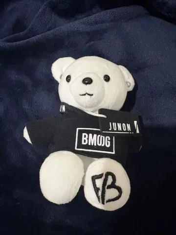 BMSG 후드티 비퍼스트 주논 곰 화이트