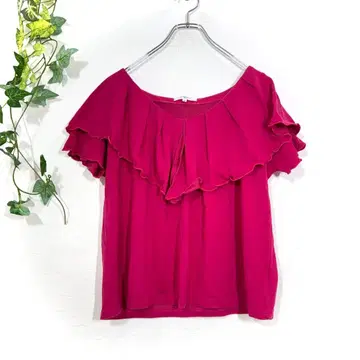 NATURAL BEAUTY BASIC 마젠타 핑크 프릴 티셔츠