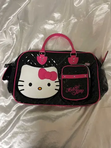헬로키티 보스턴 백 에나멜 블랙 x 핑크 Y2K 헤이세이 갸루