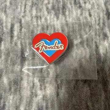 Fender 기타 하트 핀 배지