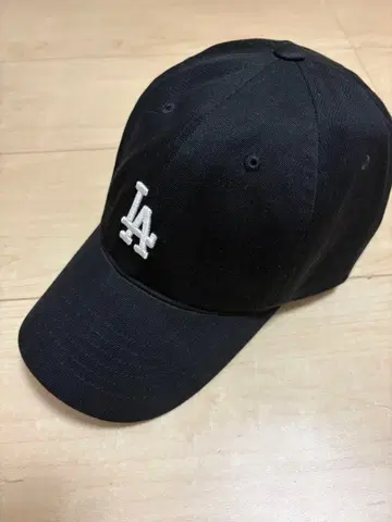 MLB Korea 카리나 착용 캡