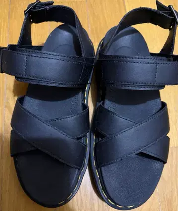 닥터마틴 샌들 통굽 여성용 24cm