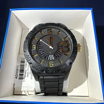 adidas(아디다스) NEWBURGH ADH301