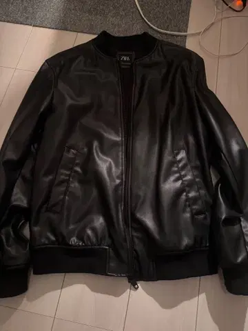 ZARA 자라 싱글 라이더 페이크 인조 가죽 자켓 블랙
