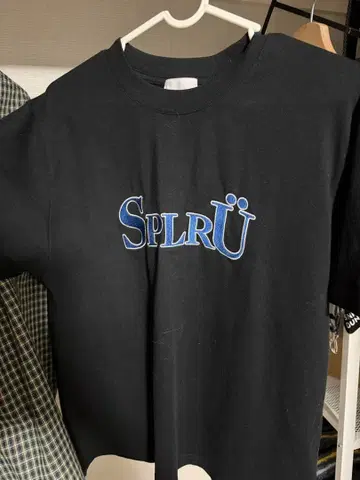 BLESS U x SPLR 로고 티