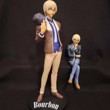 중고품 명탐정 코난 버본 피규어 2개 묶음 판매