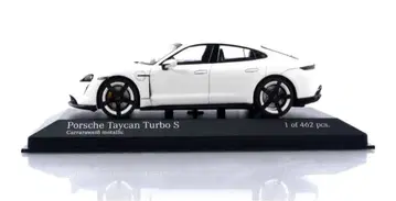 Porsche 1/43 포르쉐 타이칸 터보 S 2020 화이트