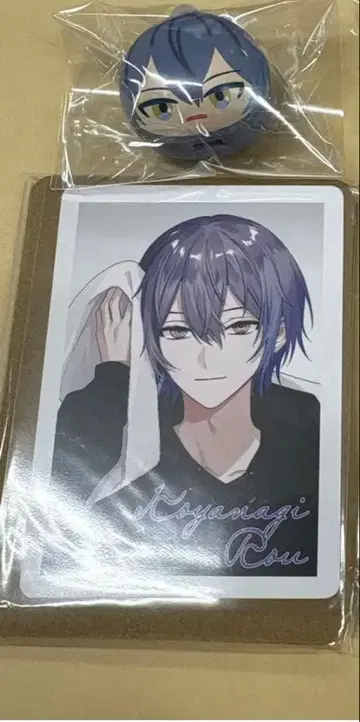 니지산지 빗쿠라타마고 츠무마루 vol.4 코야나기 로우 카드 마스코트