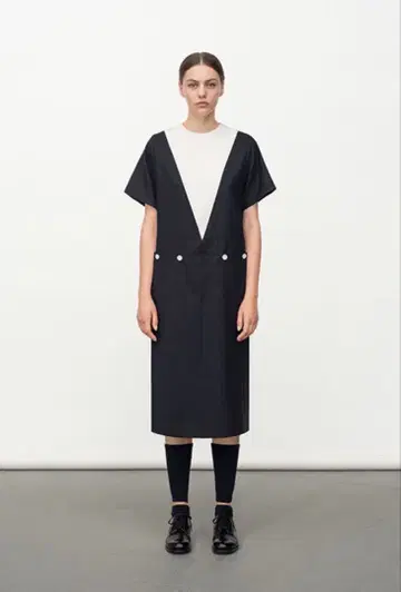 HYKE 하이크 원피스 네이비 사이즈 2