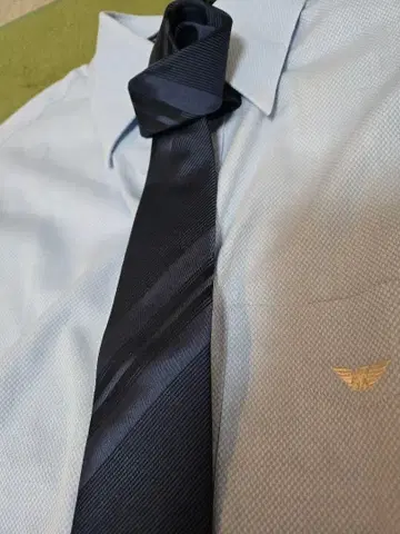 컨디션 최상 EMPORIO ARMANI 넥타이 네이비 이탈리아 제조