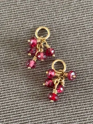 agete 아가트 귀걸이 참 (양쪽 귀)